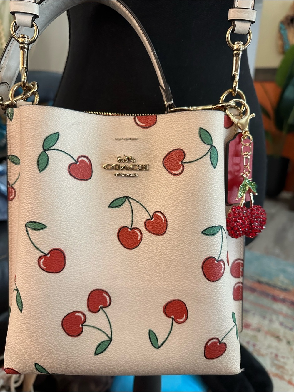 COACH #309 Mollie Bucket Bag 22 Cream Cherry-Print Shoulder Bag/ Wallet - Picture 3 of 16